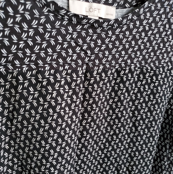 LOFT Black & White Monochrome Graphic Patterned Boxy Business Casual Blouse Top - Picture 12 of 16